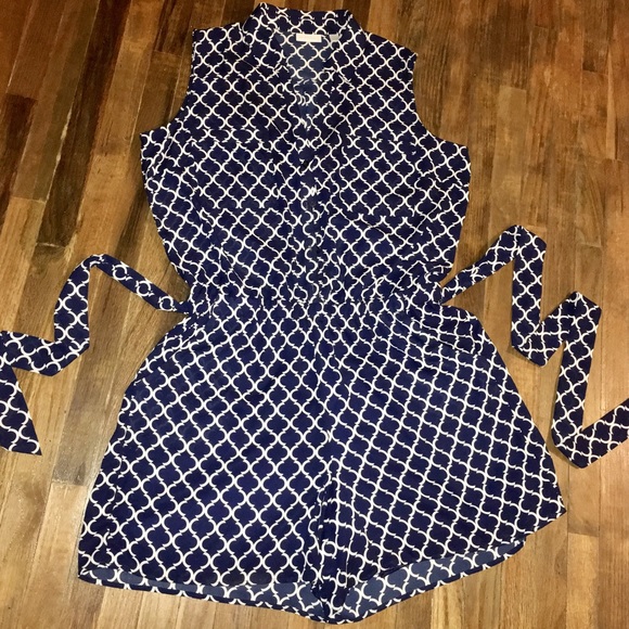 New York & Company Pants - New York & company xl printed light romper